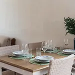 Apartment La Casa Di Ettore *
